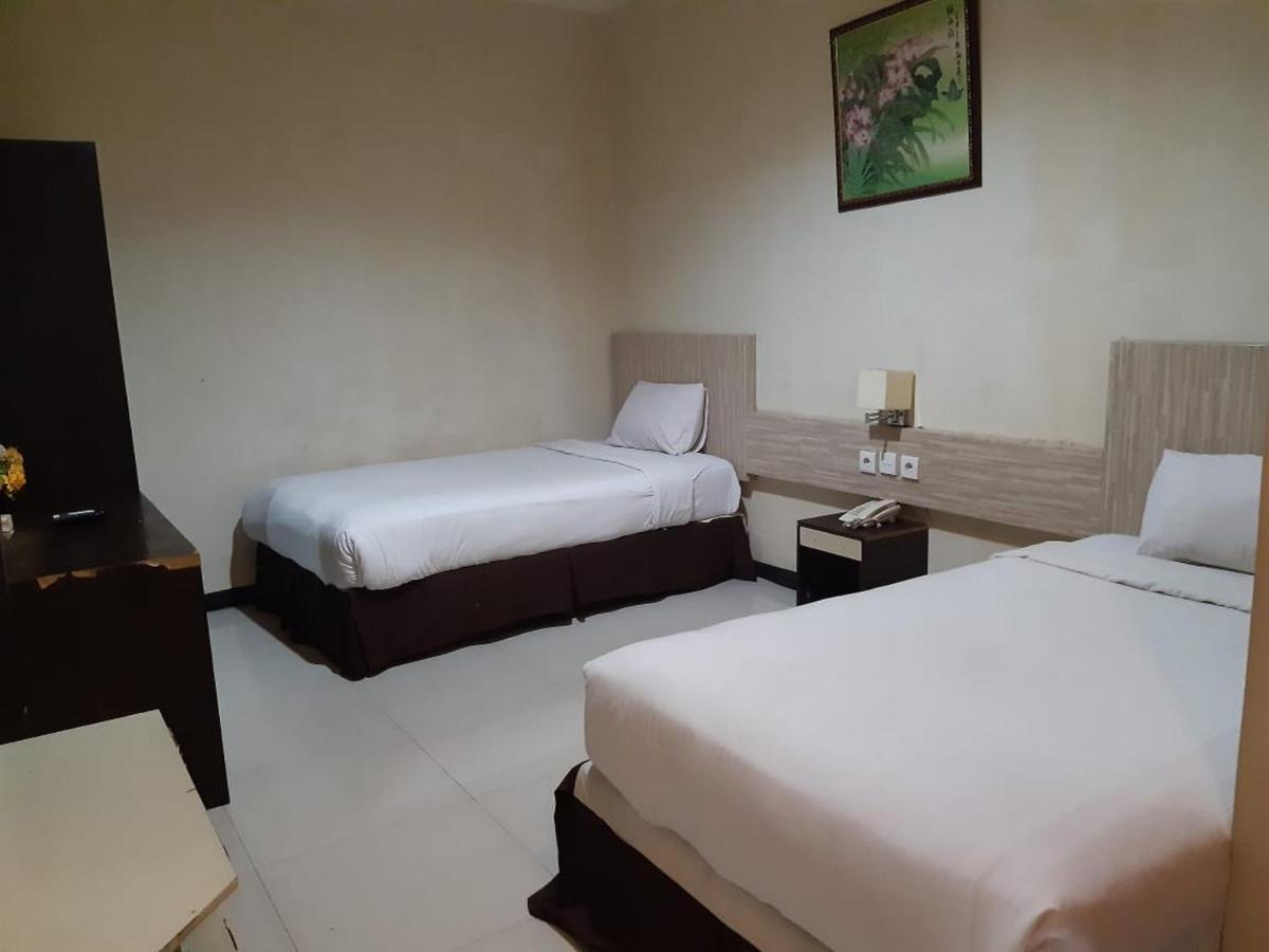 Agraha Andalas Hotel Makasar Zewnętrze zdjęcie