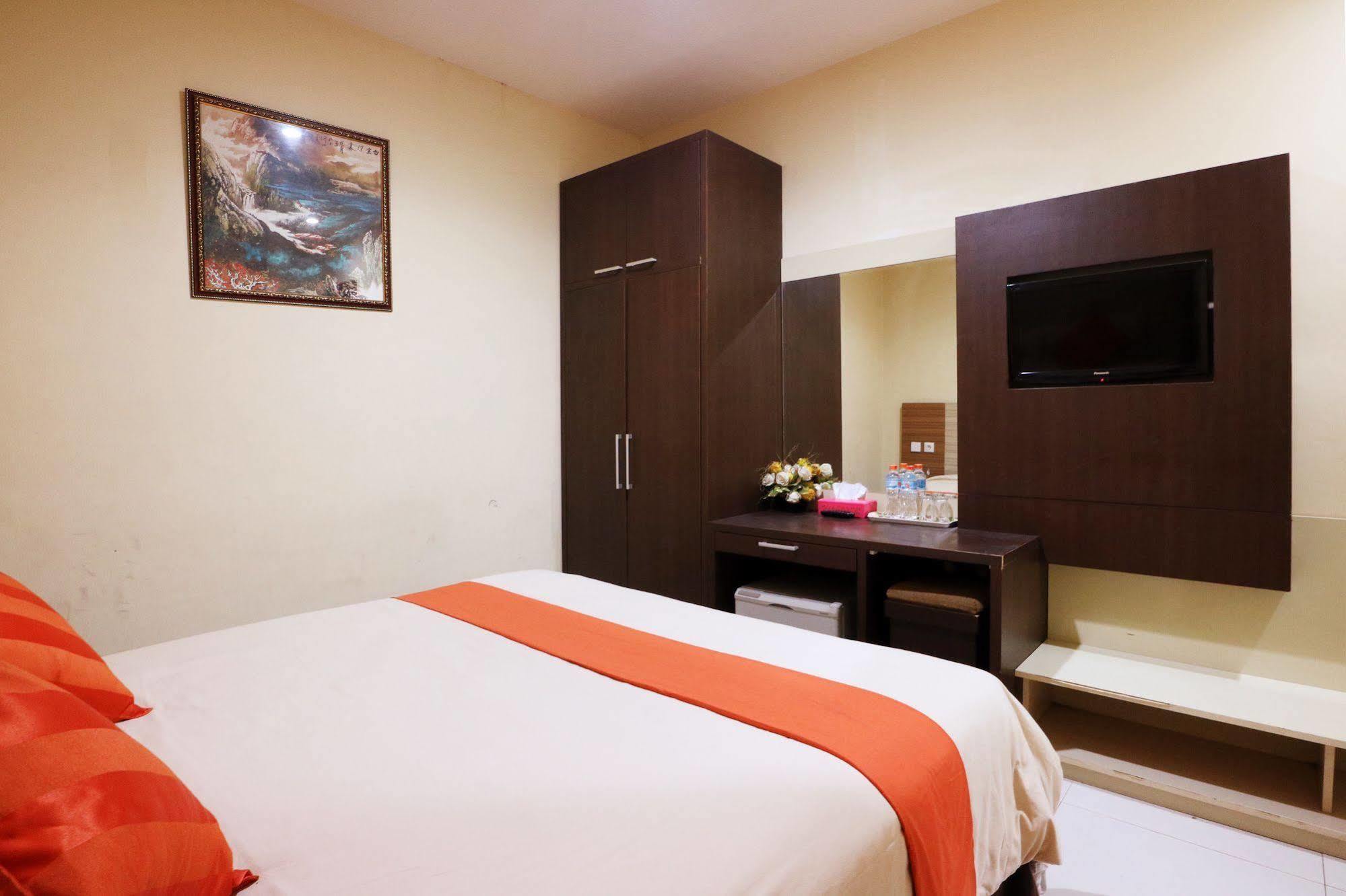 Agraha Andalas Hotel Makasar Zewnętrze zdjęcie