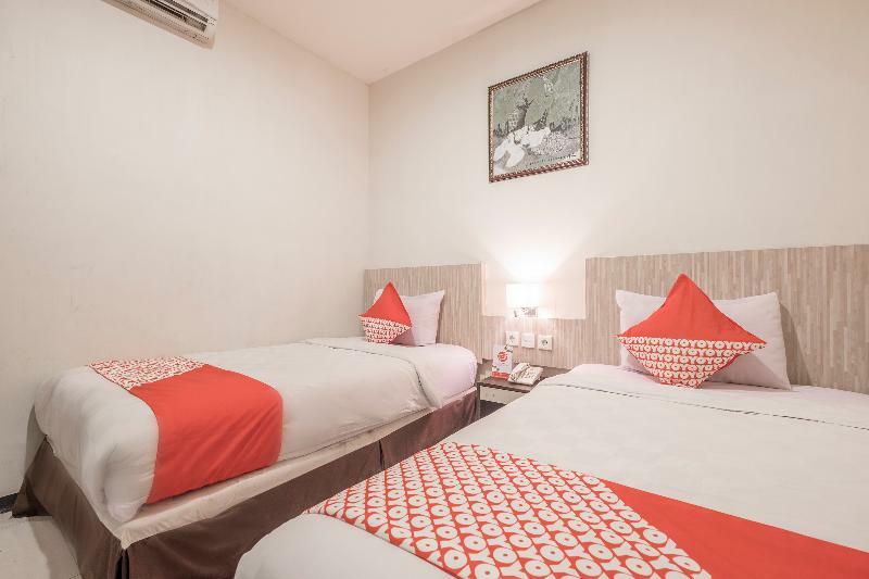 Agraha Andalas Hotel Makasar Zewnętrze zdjęcie